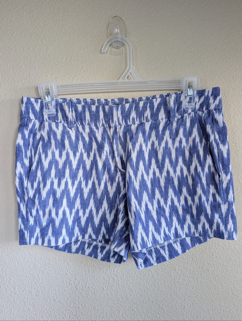 J. Crew Size 2 Ikat Blue and White Patterned Women’s Shorts
